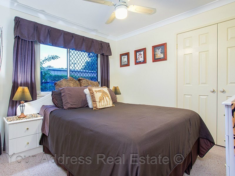 3 Pine Street, Hillcrest QLD 4118