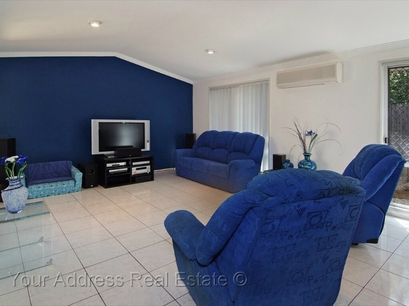 74 Federation Drive, Hillcrest QLD 4118