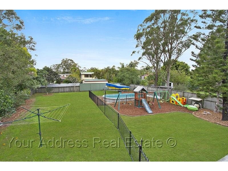 8 Woodburn Street, Marsden QLD 4132