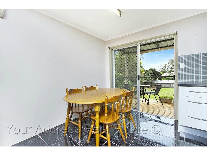 8 Woodburn Street, Marsden QLD 4132