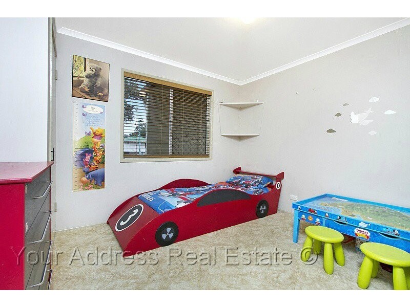 8 Woodburn Street, Marsden QLD 4132