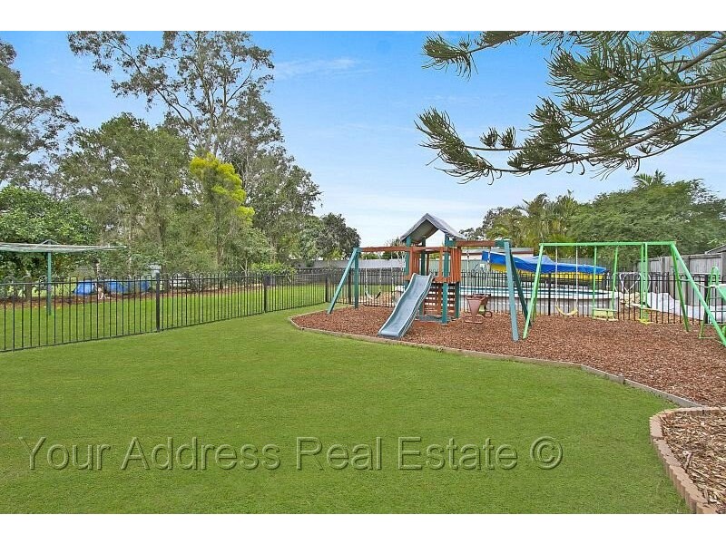 8 Woodburn Street, Marsden QLD 4132