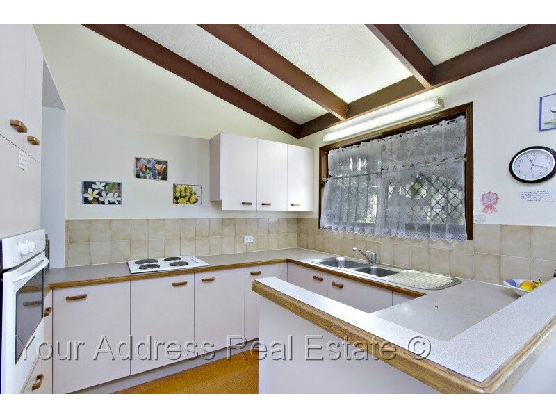 42 Dracon Street, Regents Park QLD 4118
