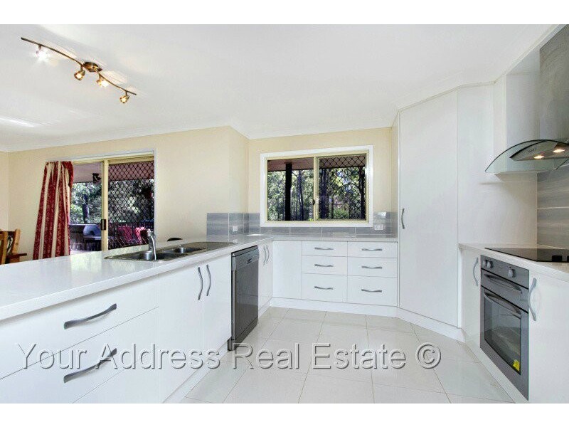 9 Woodswallow Court, Greenbank QLD 4124