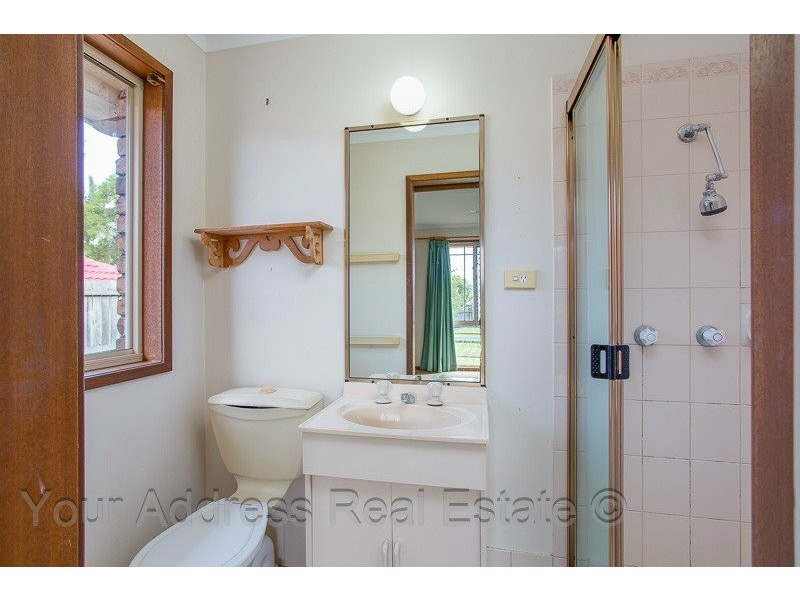 10 Forestgum Grove, Regents Park QLD 4118