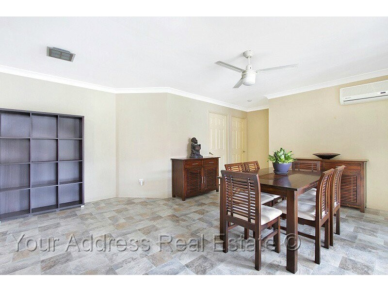 129 Lamberth Road, Regents Park QLD 4118