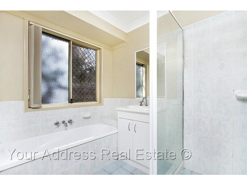 129 Lamberth Road, Regents Park QLD 4118