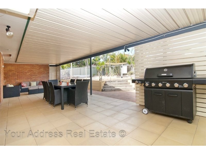 28 Sundowner Street, Regents Park QLD 4118