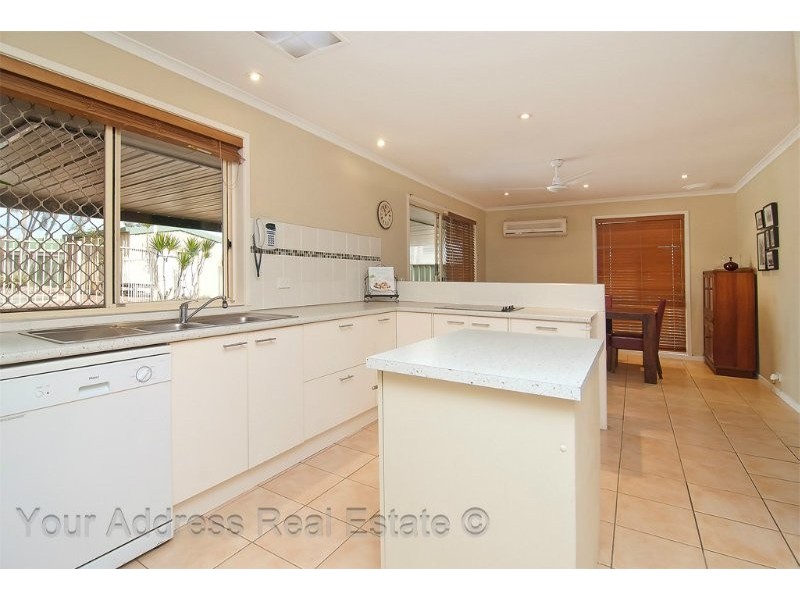 28 Sundowner Street, Regents Park QLD 4118