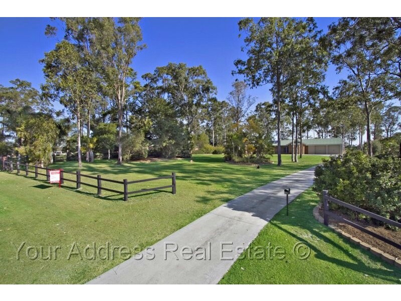 141 Silvereye Crescent, Greenbank QLD 4124