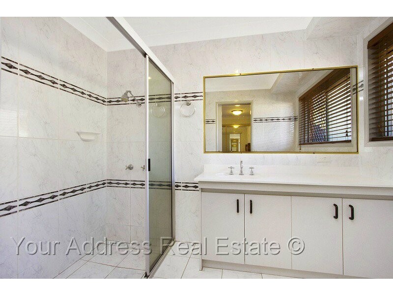 5 Titan Court, Boronia Heights QLD 4124