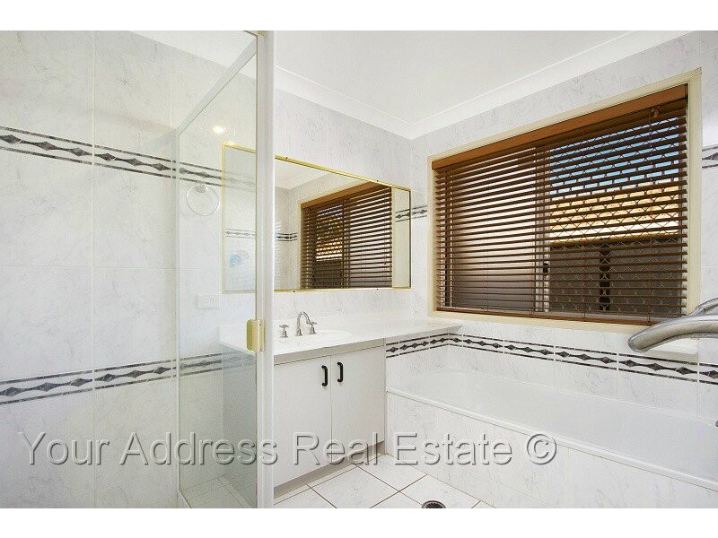 5 Titan Court, Boronia Heights QLD 4124