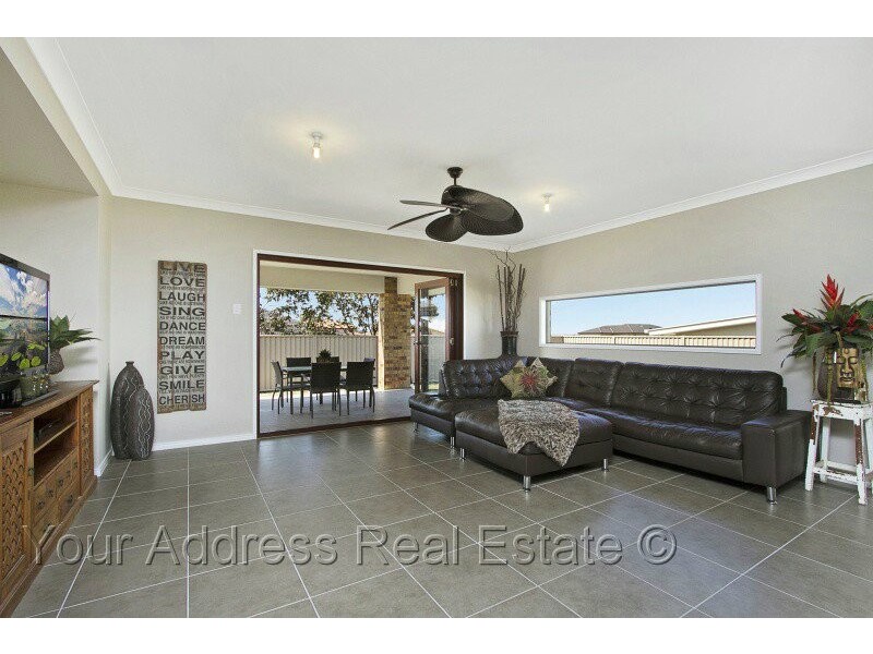 29 Maryland Drive, Regents Park QLD 4118