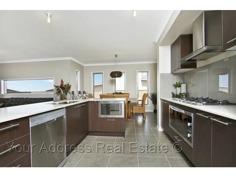 29 Maryland Drive, Regents Park QLD 4118