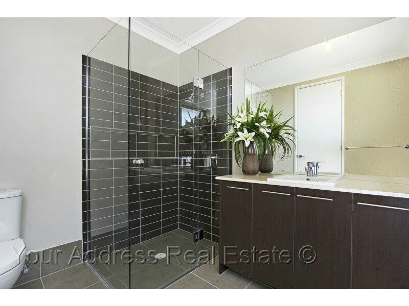 29 Maryland Drive, Regents Park QLD 4118