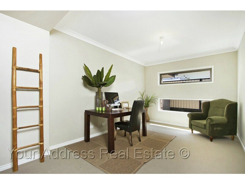 29 Maryland Drive, Regents Park QLD 4118