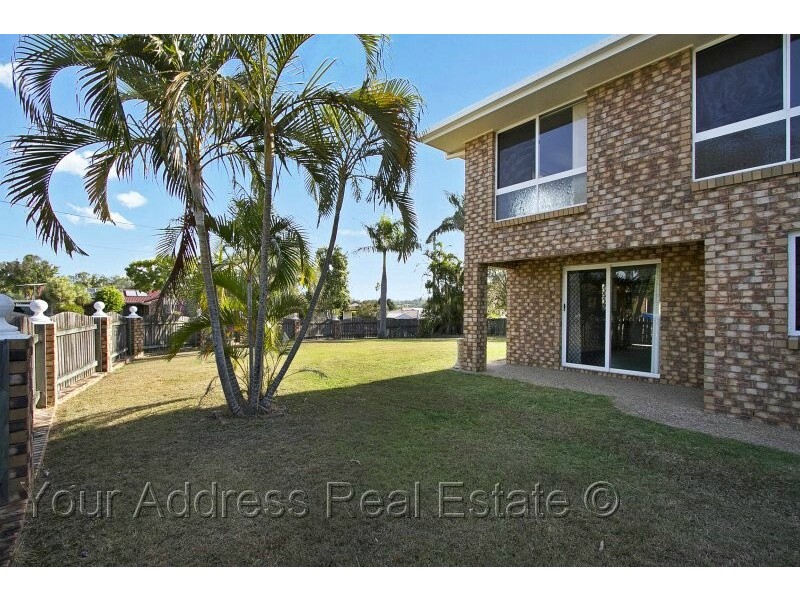 13 Westwood Drive, Hillcrest QLD 4118
