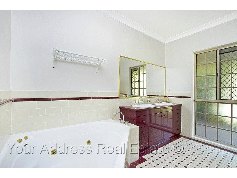 196 Carter Road, Munruben QLD 4125