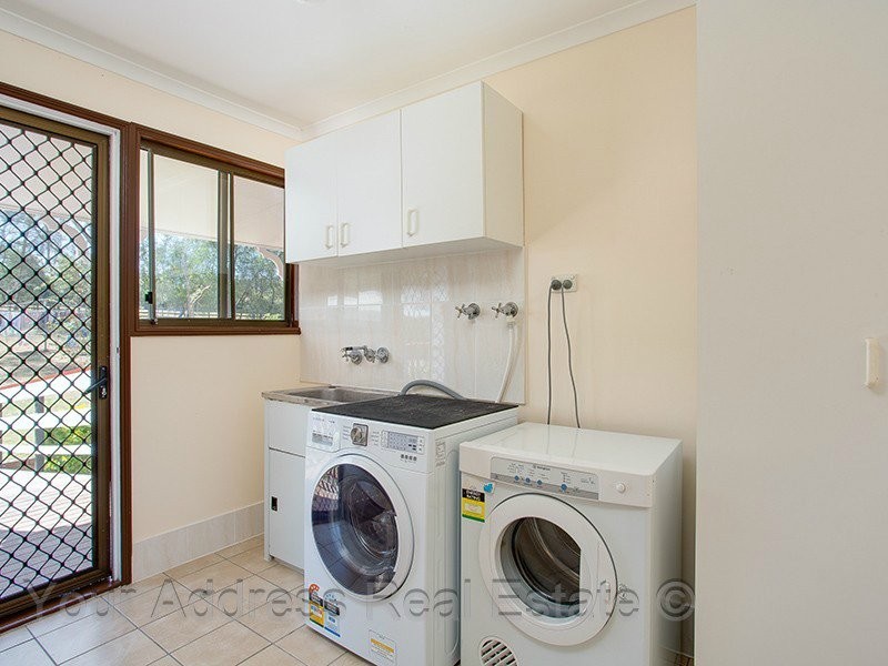 1 Aberdeen Road, North Maclean QLD 4280