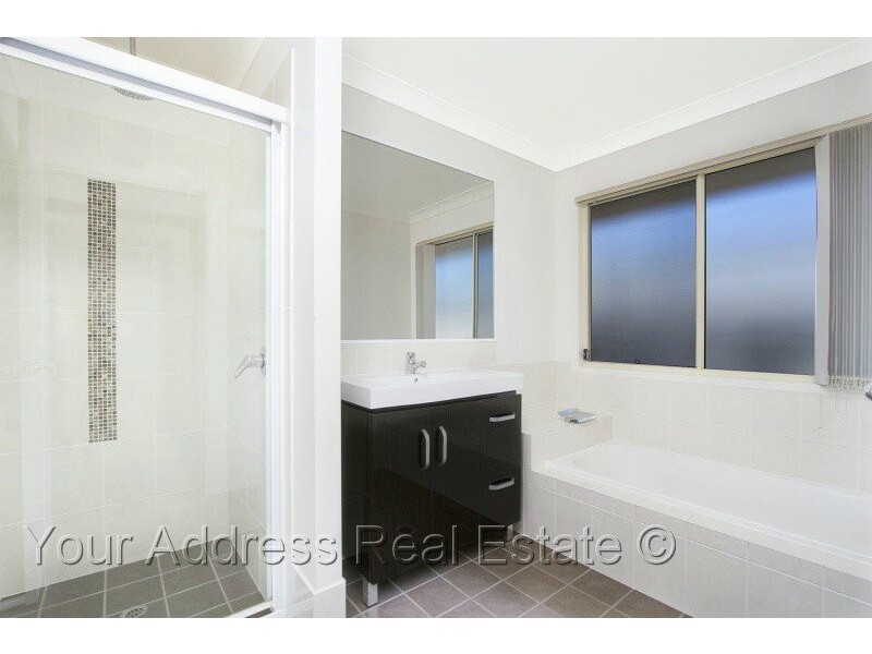 61 Highlands Terrace, Springfield Lakes QLD 4300