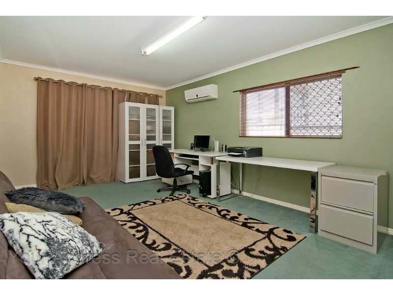 14 Hickory Street, Marsden QLD 4132