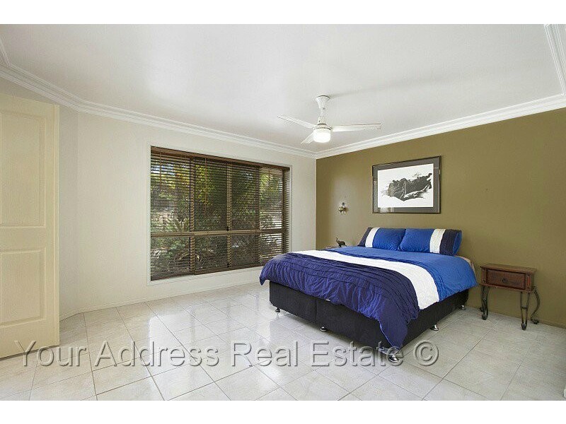 74 Thylungra Road, Park Ridge South QLD 4125