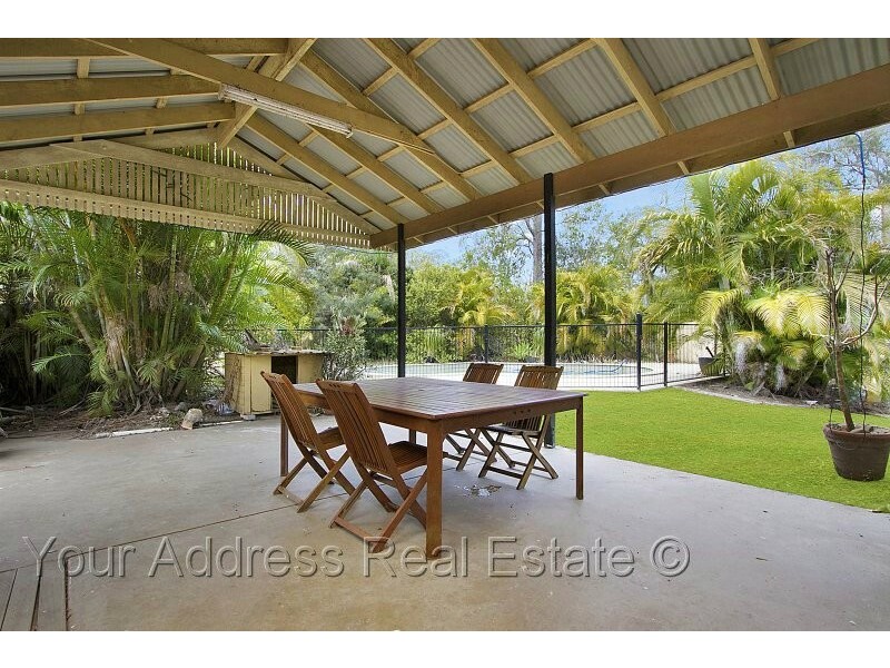 74 Thylungra Road, Park Ridge South QLD 4125