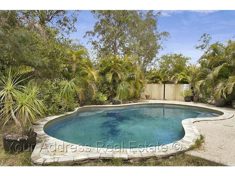 74 Thylungra Road, Park Ridge South QLD 4125