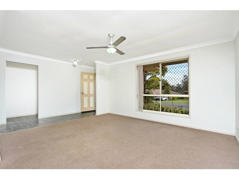 112 Lamberth Road, Regents Park QLD 4118