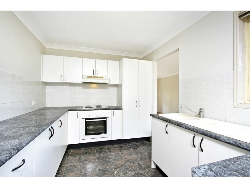 112 Lamberth Road, Regents Park QLD 4118