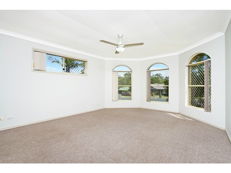 112 Lamberth Road, Regents Park QLD 4118