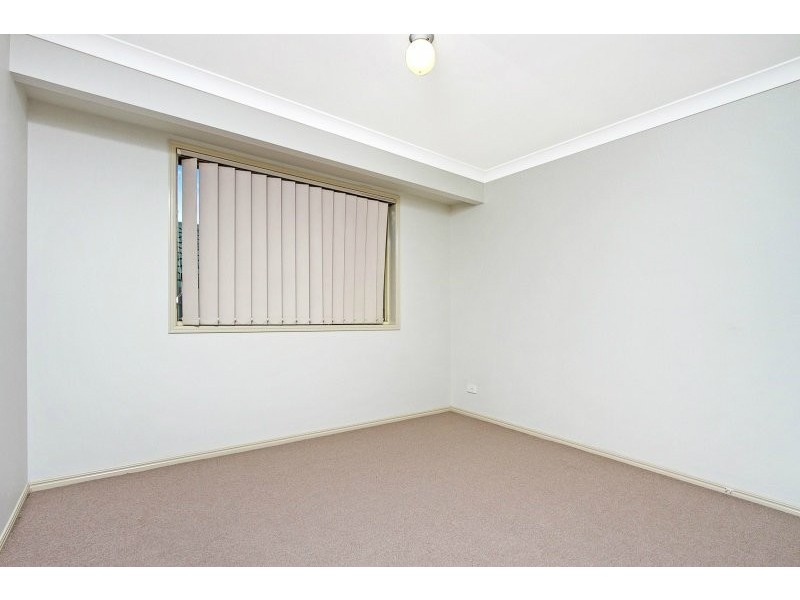 112 Lamberth Road, Regents Park QLD 4118