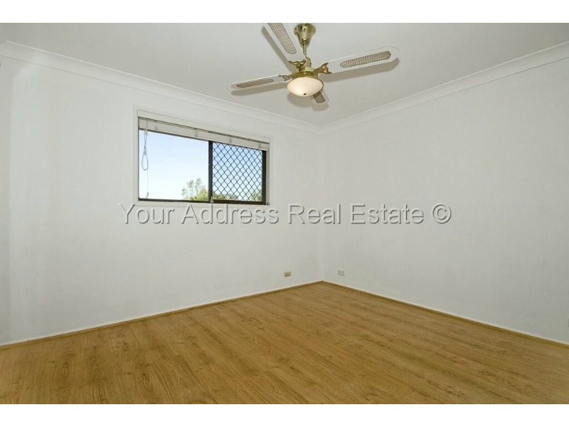 11 Bursaria Street, Crestmead QLD 4132