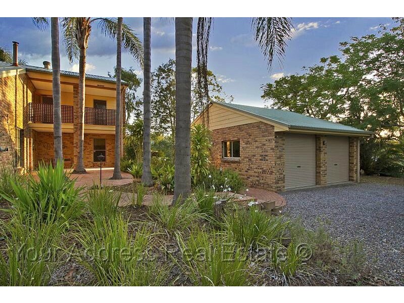 33 Kensington Drive, Munruben QLD 4125