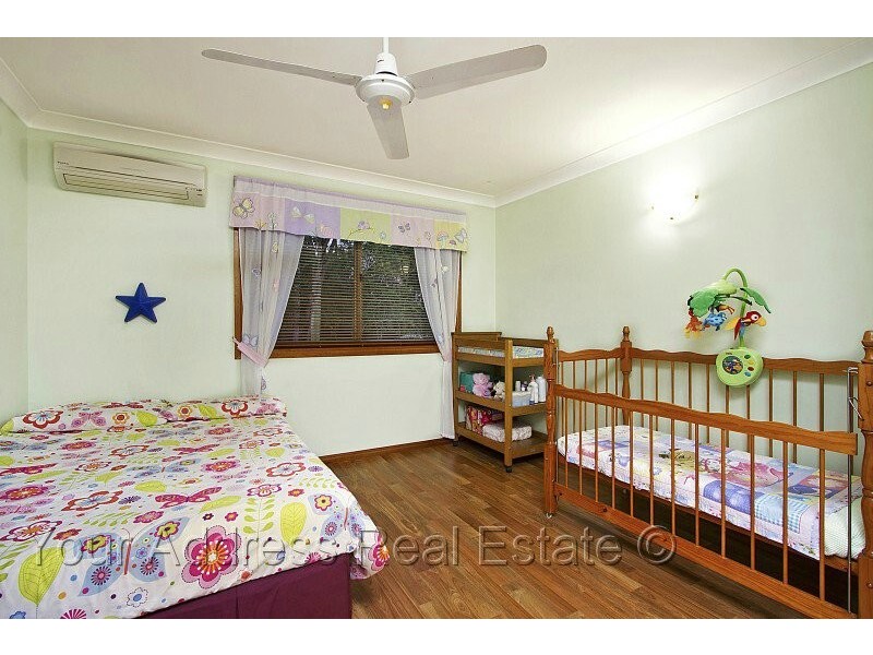 33 Kensington Drive, Munruben QLD 4125