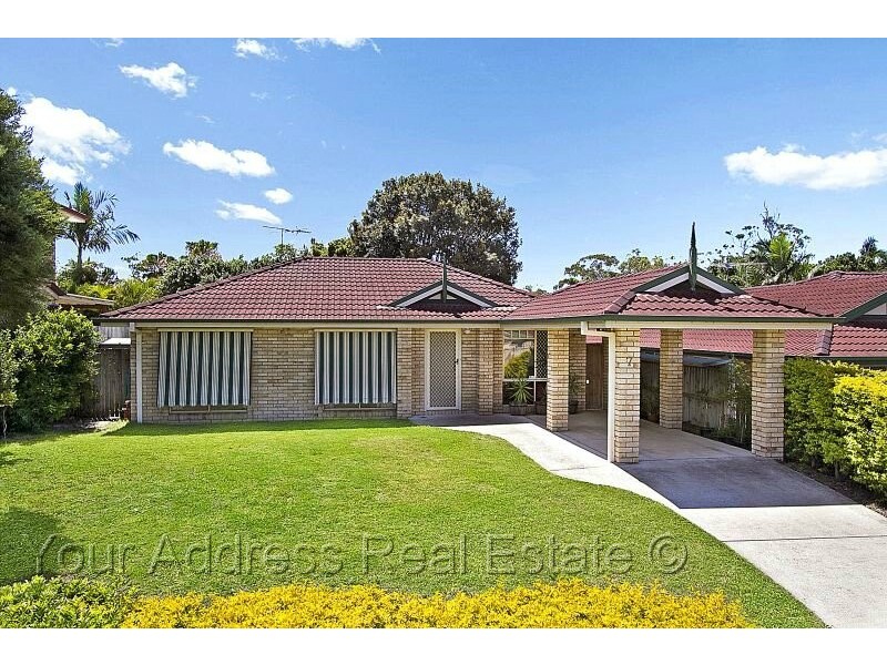 7 Ibrox Court, Regents Park QLD 4118