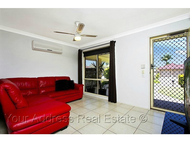 7 Ibrox Court, Regents Park QLD 4118