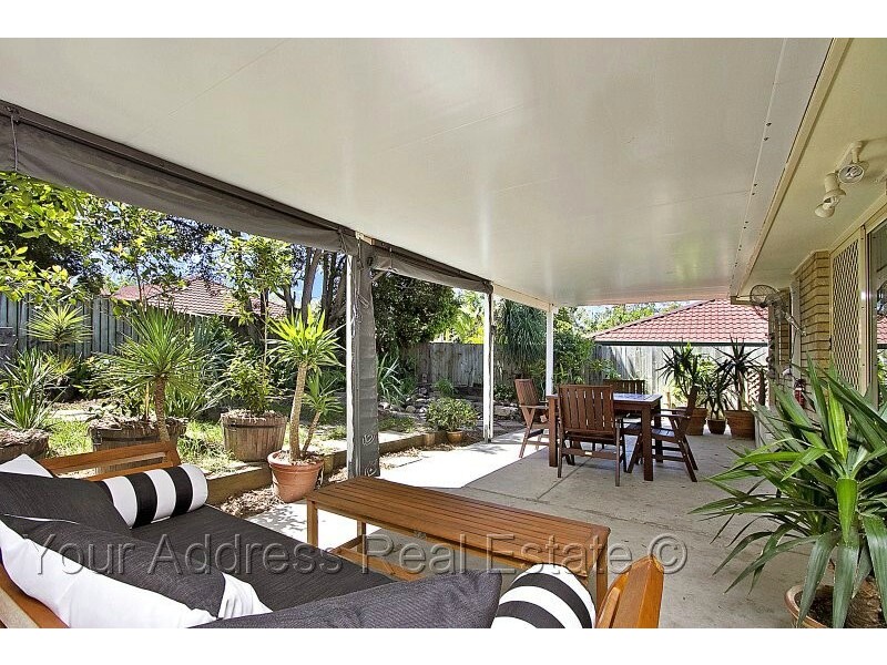 7 Ibrox Court, Regents Park QLD 4118