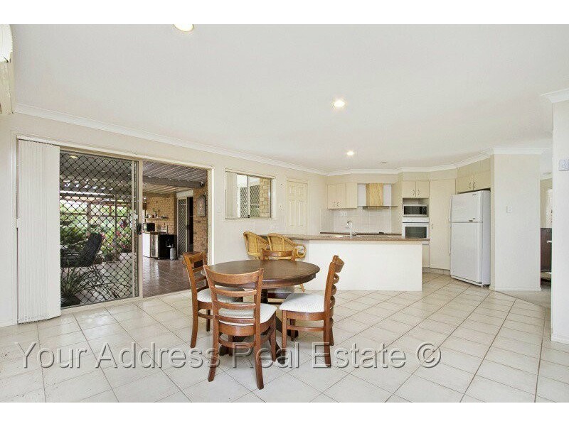 17 Hedera Street, Regents Park QLD 4118