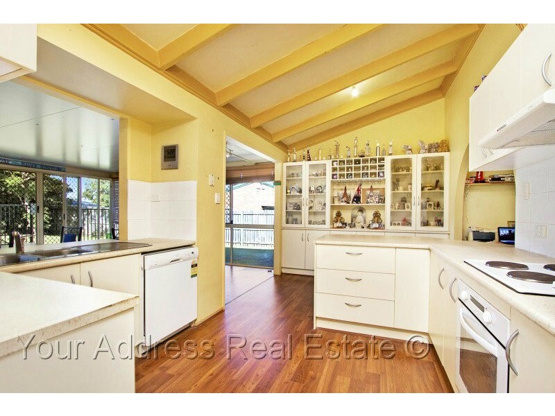 15 Whiteman Street, Crestmead QLD 4132