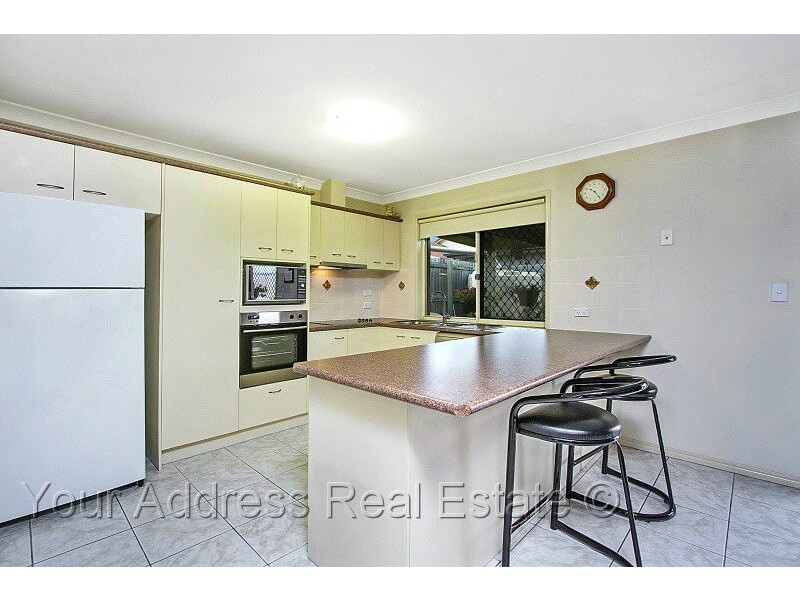 22 Robson Street, Forest Lake QLD 4078