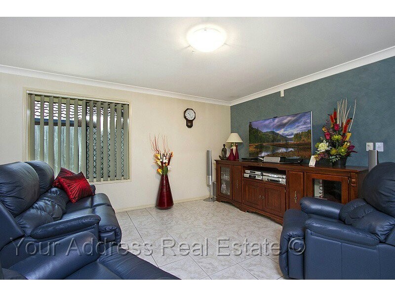 22 Robson Street, Forest Lake QLD 4078