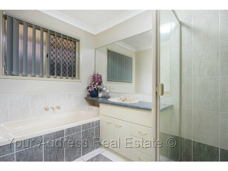 22 Robson Street, Forest Lake QLD 4078