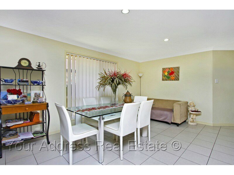 24 Flower Place, Richlands QLD 4077