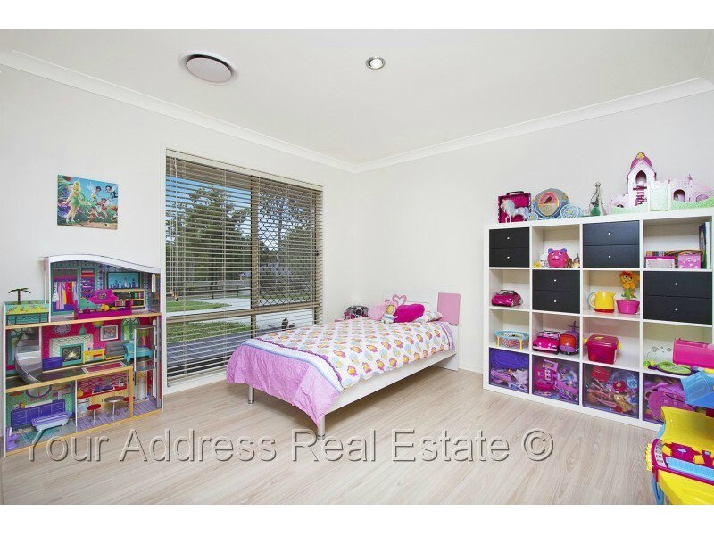 201 Spinebill Drive, Greenbank QLD 4124