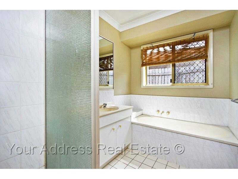 5 Bixby Court, Boronia Heights QLD 4124