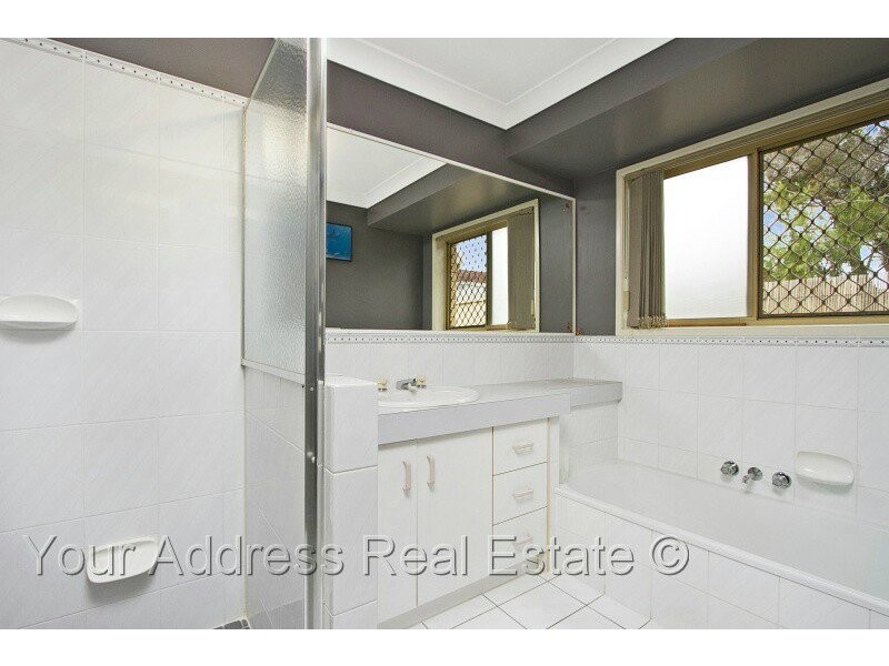 38 Cocas Street, Regents Park QLD 4118