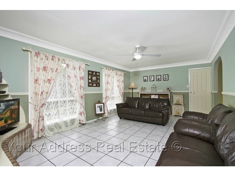 17 Itea Court, Regents Park QLD 4118