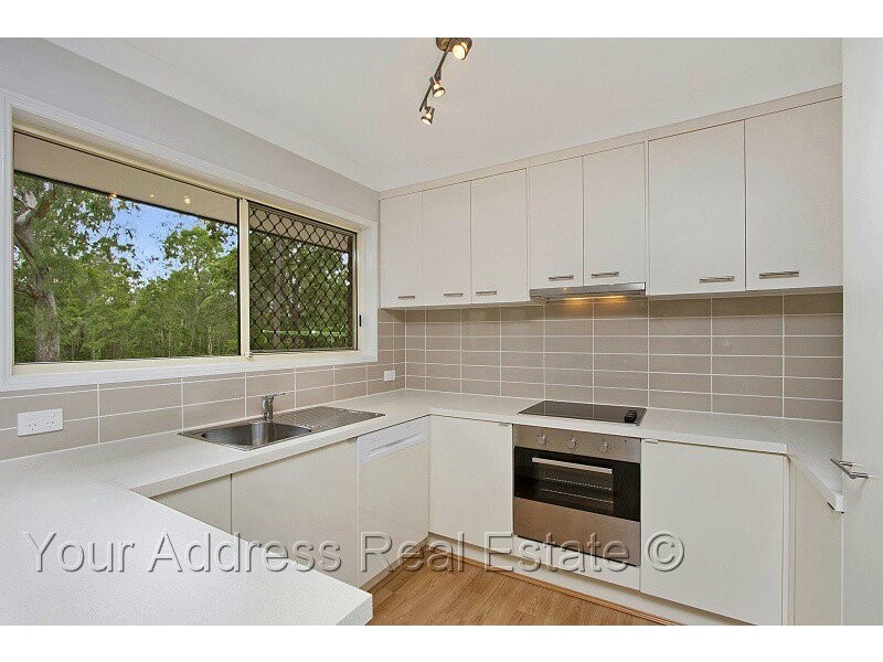 25 Palmerston Court, Munruben QLD 4125