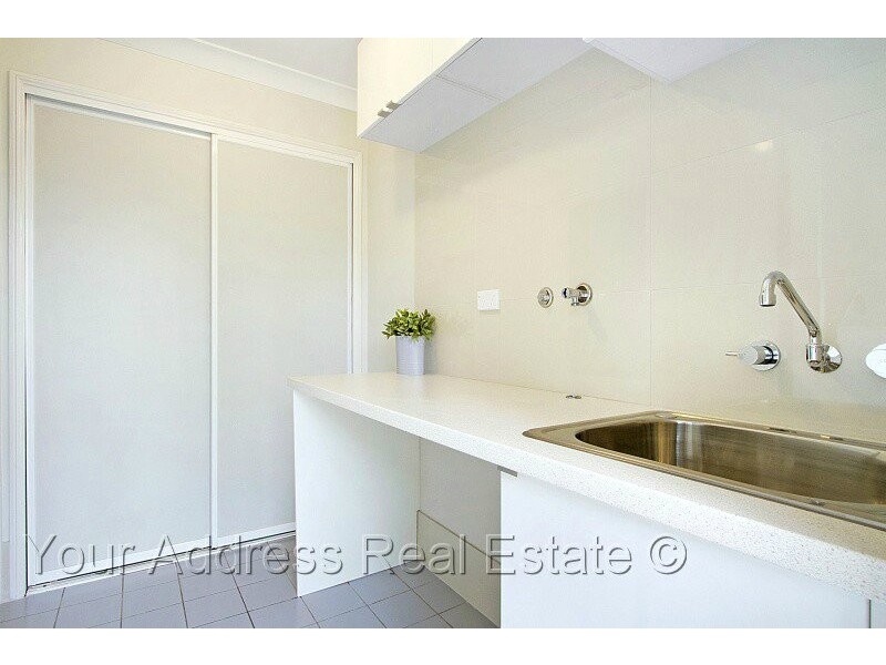 25 Palmerston Court, Munruben QLD 4125